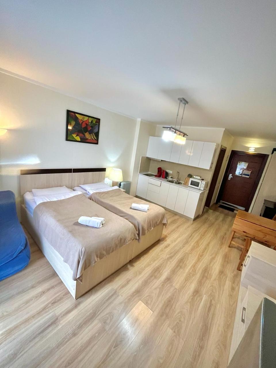 Holiday Lux Tower Batumi Exterior foto